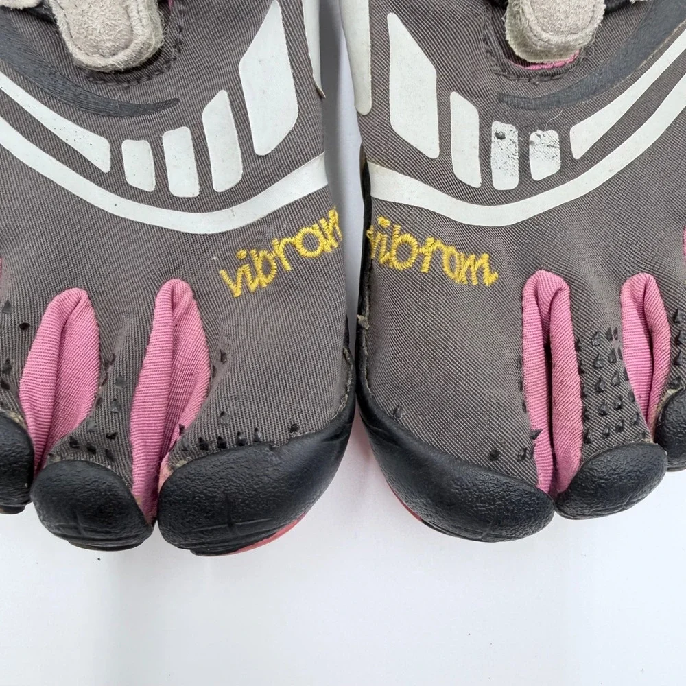 Vibram FiveFingers KomodoSport Womens 37 Gray Pink Minimalist Barefoot Shoes